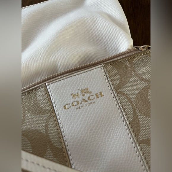 Coach Signature PVC Leather Small Wristlet Wallet - Picture 12 of 16